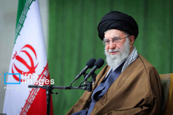 تفاوت در تابع هدف؛ چارچوبی برای فهم اندیشه اقتصادی شهید آیتالله خامنهای