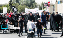 در سوگ رهبری؛ مراقب اشکهای کوچک و نگاههای خسته باشید