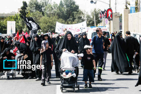 در سوگ رهبری؛ مراقب اشکهای کوچک و نگاههای خسته باشید