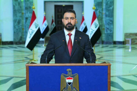 اعلام تعطیلی روز چهارشنبه در عراق به مناسبت تشییع پیکر رهبر شهید
