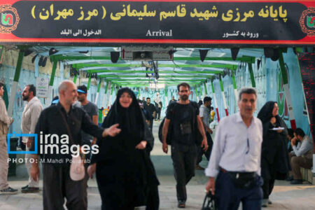 ۱۵ هزار زائر از مرز مهران راهی آیینهای وداع با رهبر مقاومت شدند