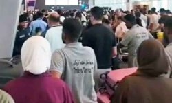 ازدحام جمعیت در فرودگاه کویت در پی حملات تلافی جویانه ایران+ فیلم