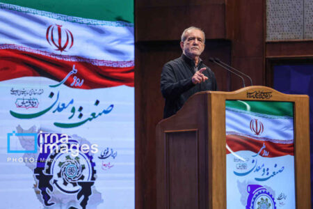 پزشکیان: اظهارنظرهای غیرکارشناسی درباره مذاکرات، دستاوردها را کوچکنمایی میکند