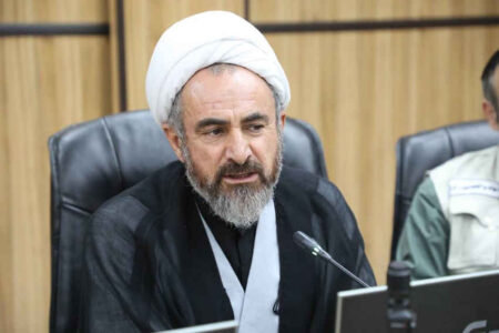 امامجمعه ایلام: زیارت اربعین به جریان فرهنگی ماندگار تبدیل شود