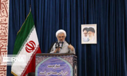 امام جمعه بندرعباس: انتقام خون رهبر شهید یک امر قطعی است