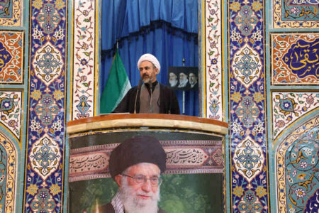 امامجمعه ایلام: آمریکاییها در باتلاق تجاوز به ایران گرفتار شدهاند