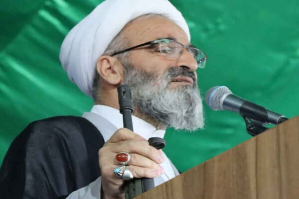 امام جمعه سمنان: دشمن با جنگ ترکیبی به دنبال کاهش تابآوری اقتصادی در جامعه ایران است