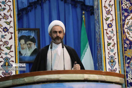 امامجمعه ایلام: آمریکا قدرت دفاع از پایگاههای خود را از دست داده است